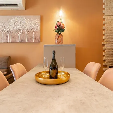 Апартаменты Deluxe Bambi With Panoramic View *