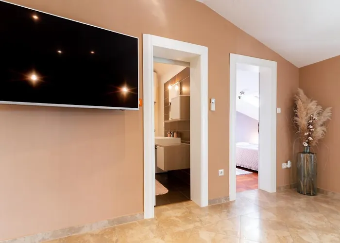 Deluxe Bambi With Panoramic View Задар