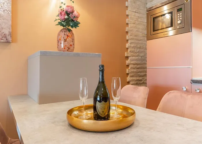 Deluxe Bambi With Panoramic View Апартаменты *