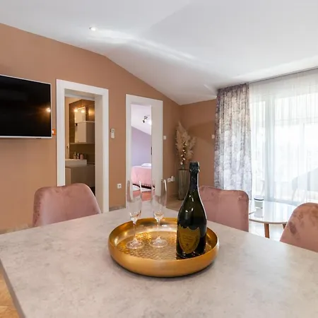 Appartement Deluxe Bambi With Panoramic View Zadar