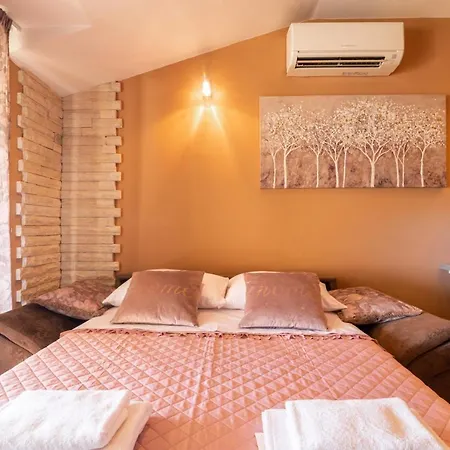 Deluxe Bambi With Panoramic View Apartman *